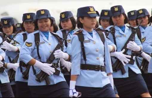 Wanita TNI